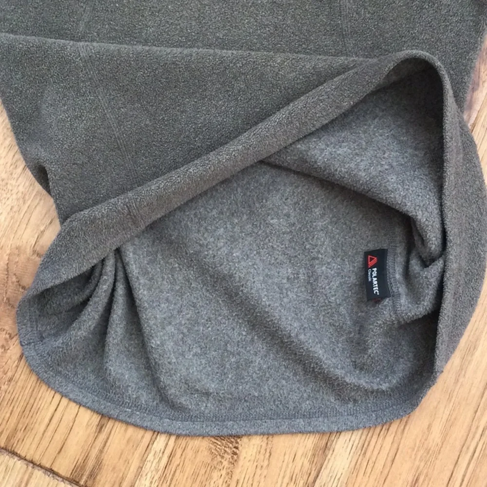 The North Face 1/4 zip Polartec Fleece - Picture 3 of 6